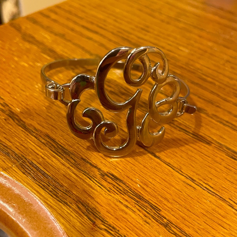 Silver plated initial G bracelet